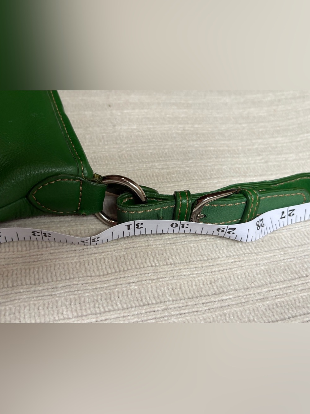 The Sak Bright Green Leather Crossbody Bag - Picture 9 of 12